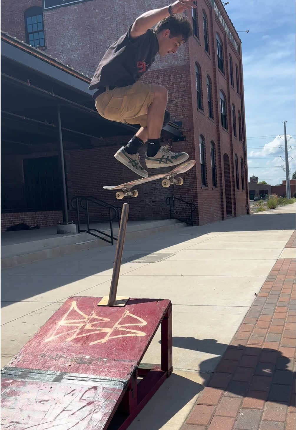 @brickbybrickskateshop
