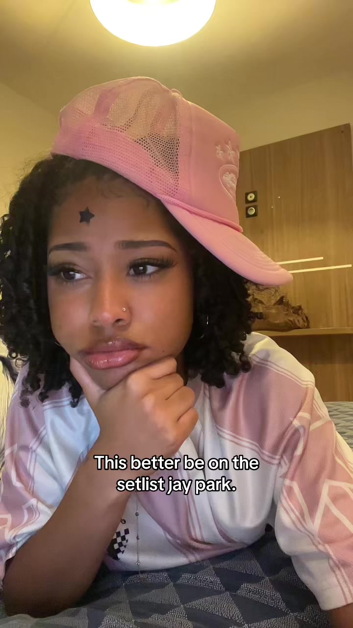 @Mia4sho