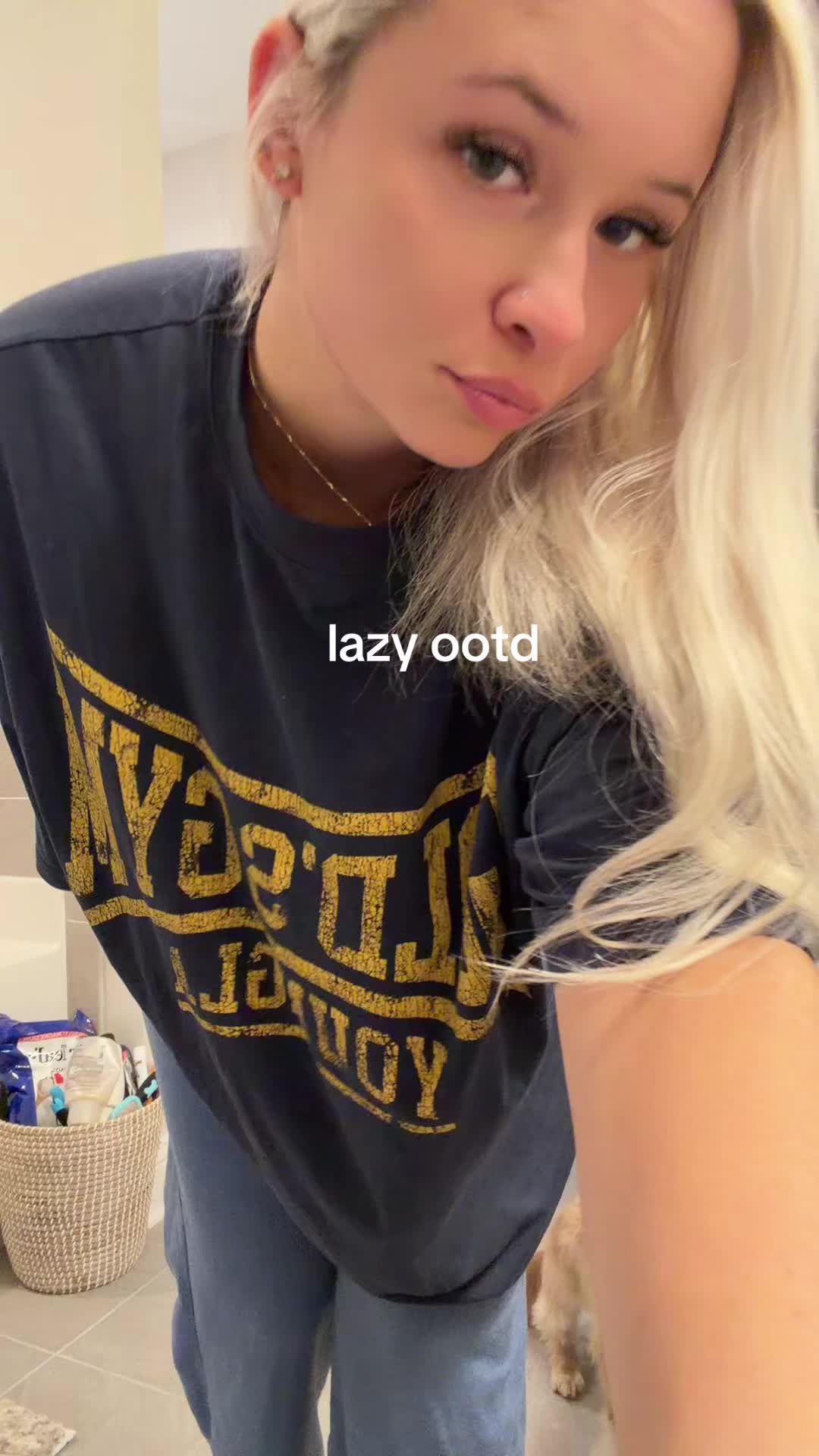 @hay 🦦