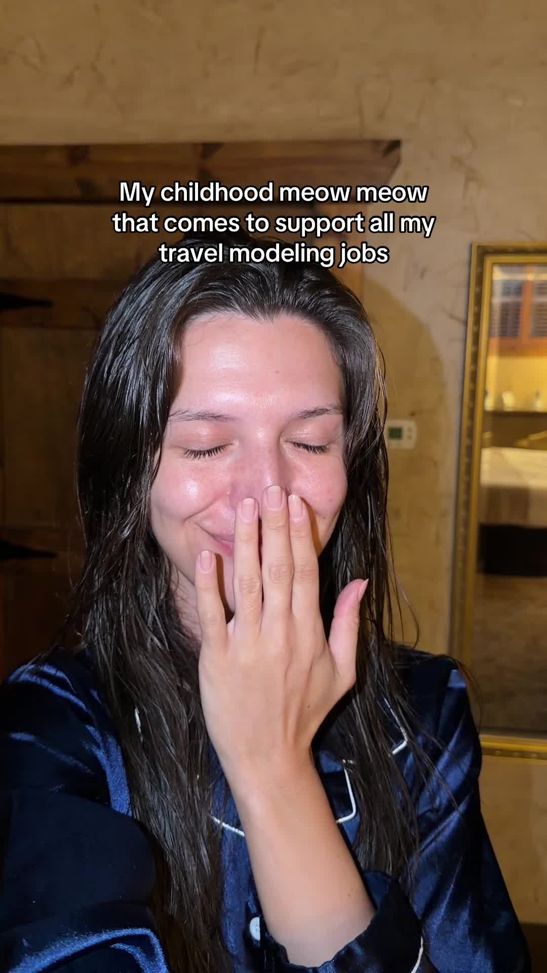 @CAROLINE KARWOSKI