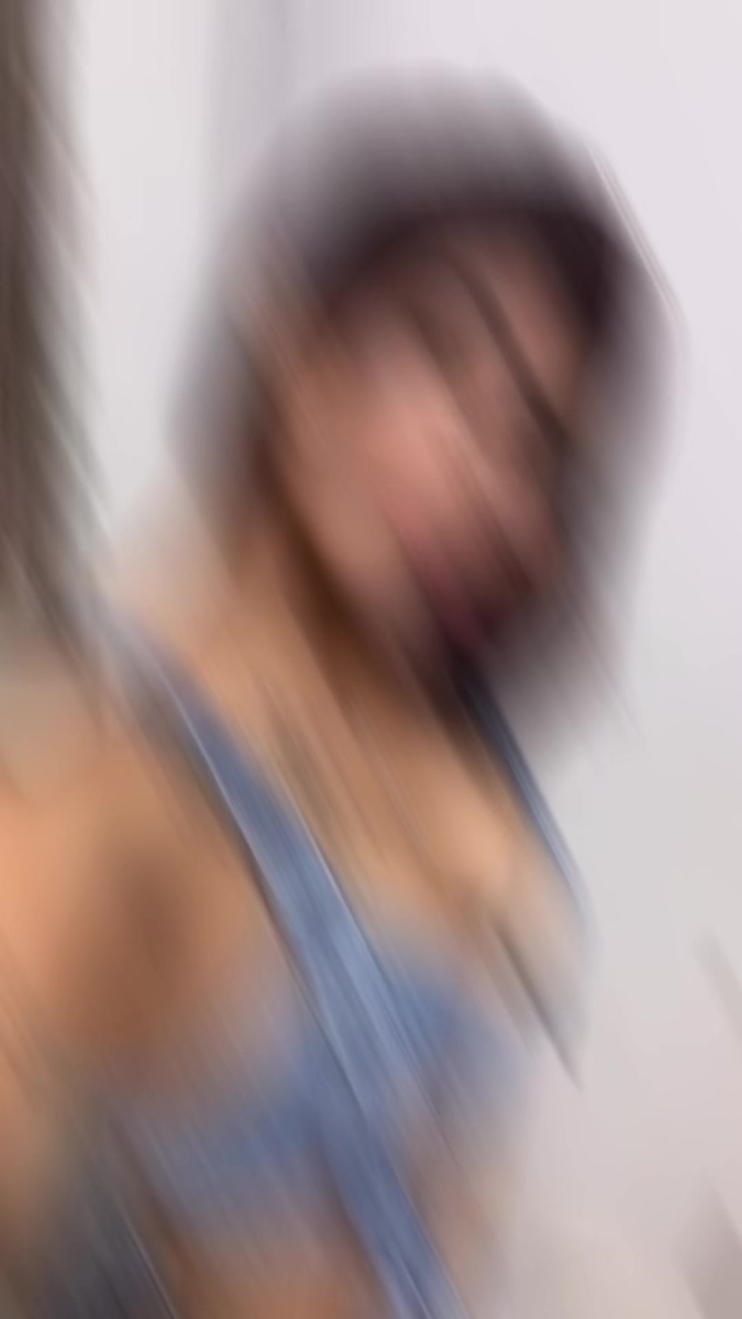 @.@ZoomLook