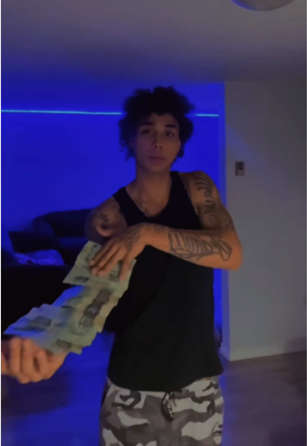 @HBK