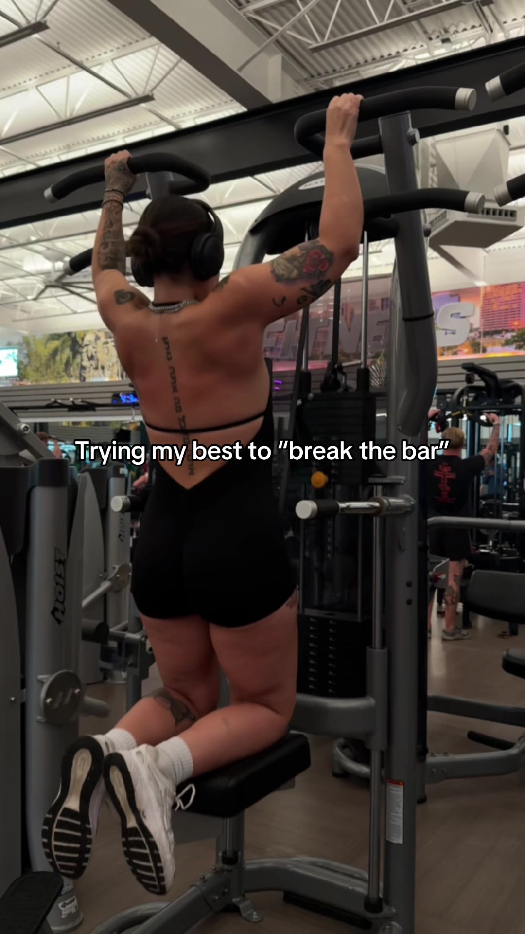@Theebooblessbabe