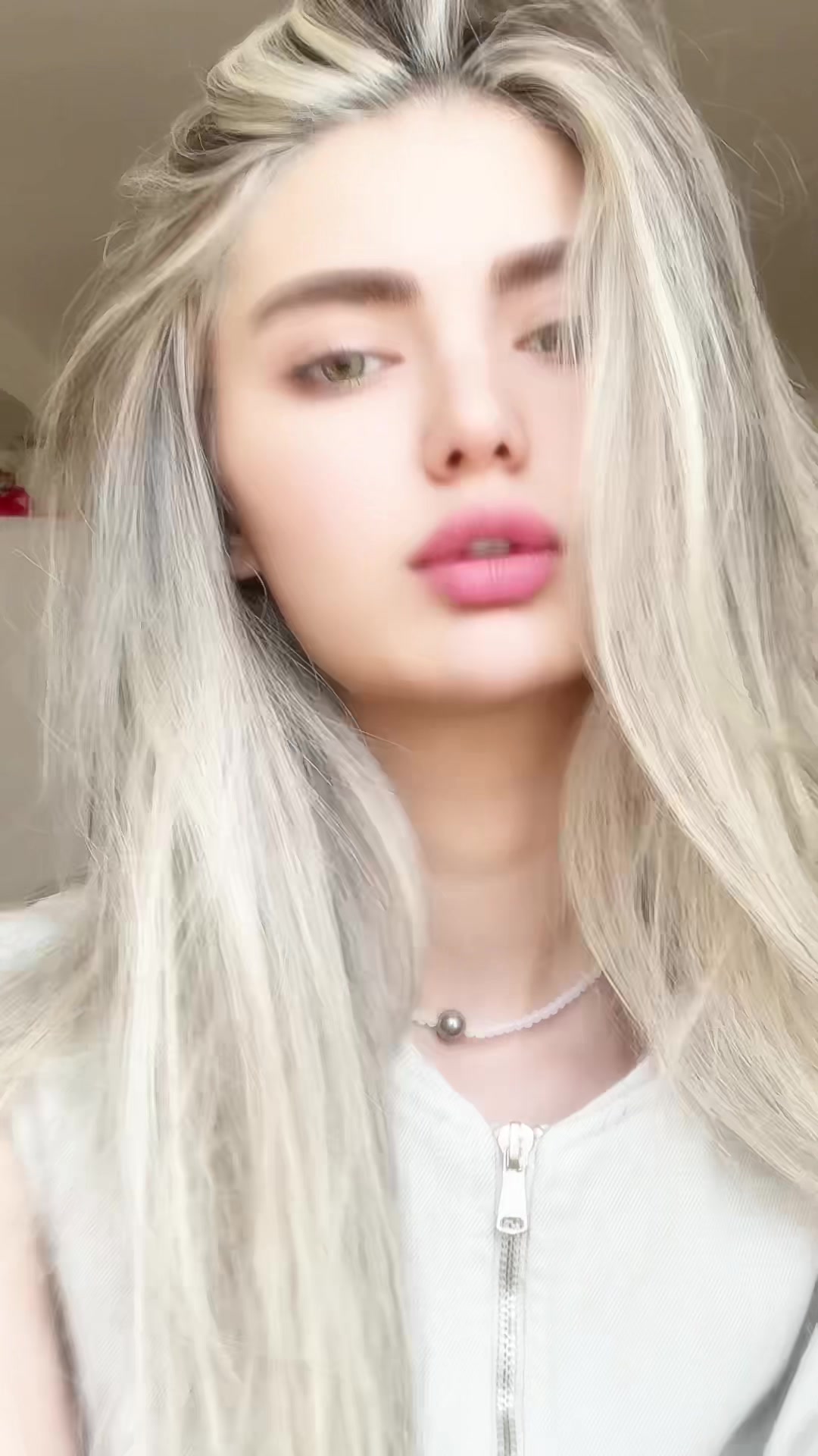 @Yasllina