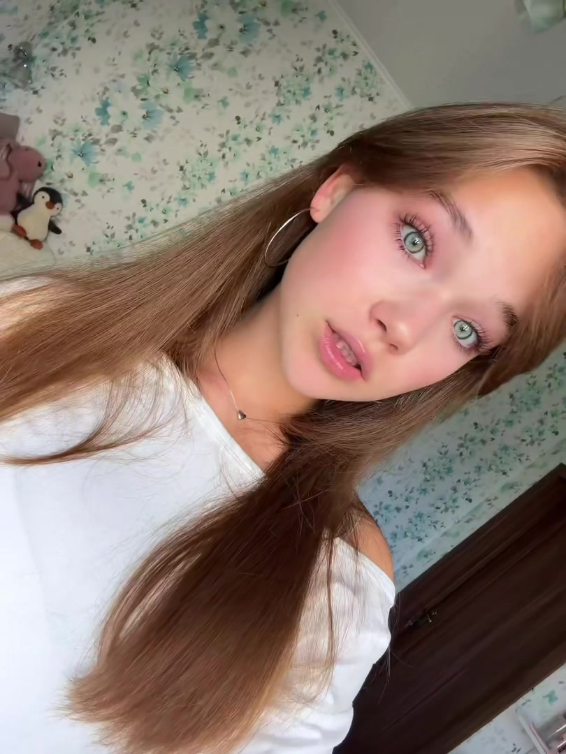 @Софіка💫