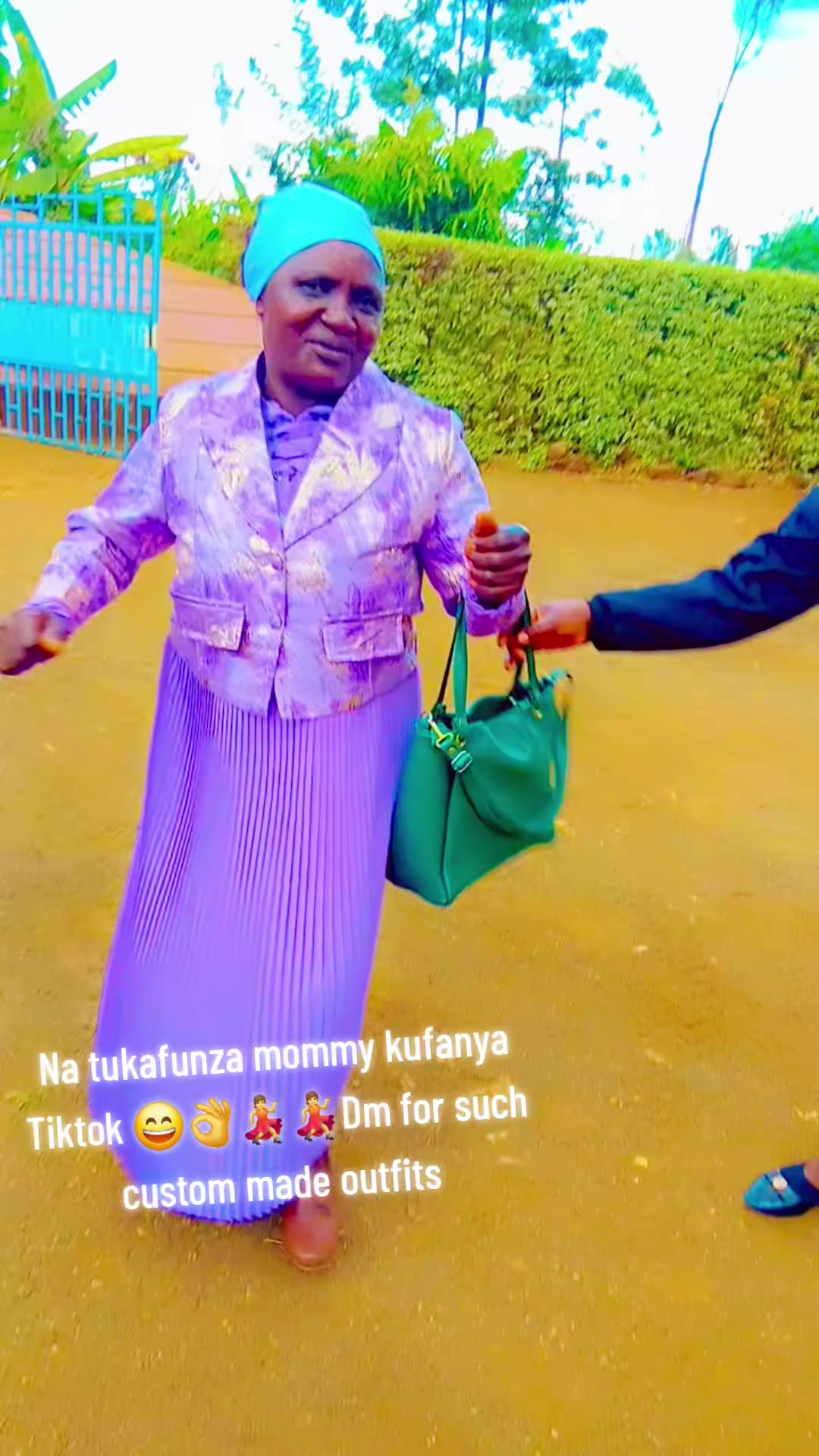@Ruth M the Designer