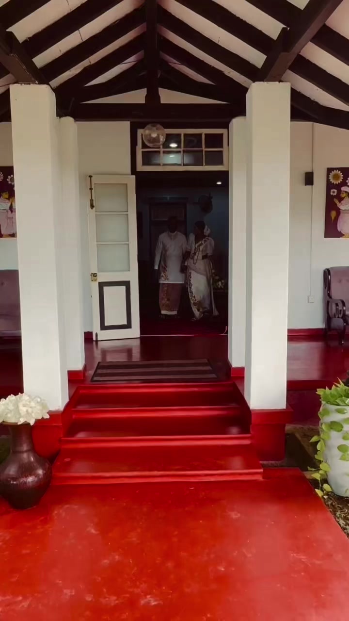 @MADRONE saree