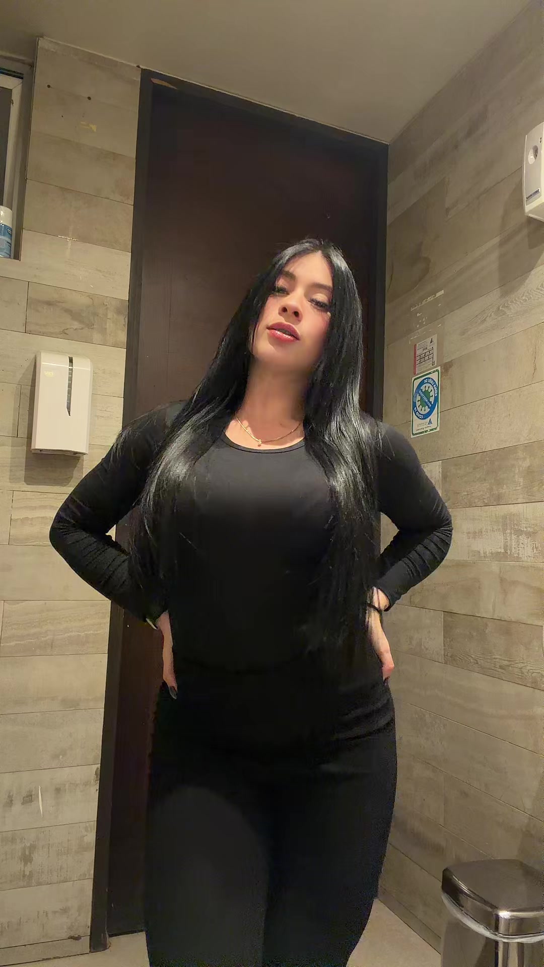 @Adriana Daniela🩵