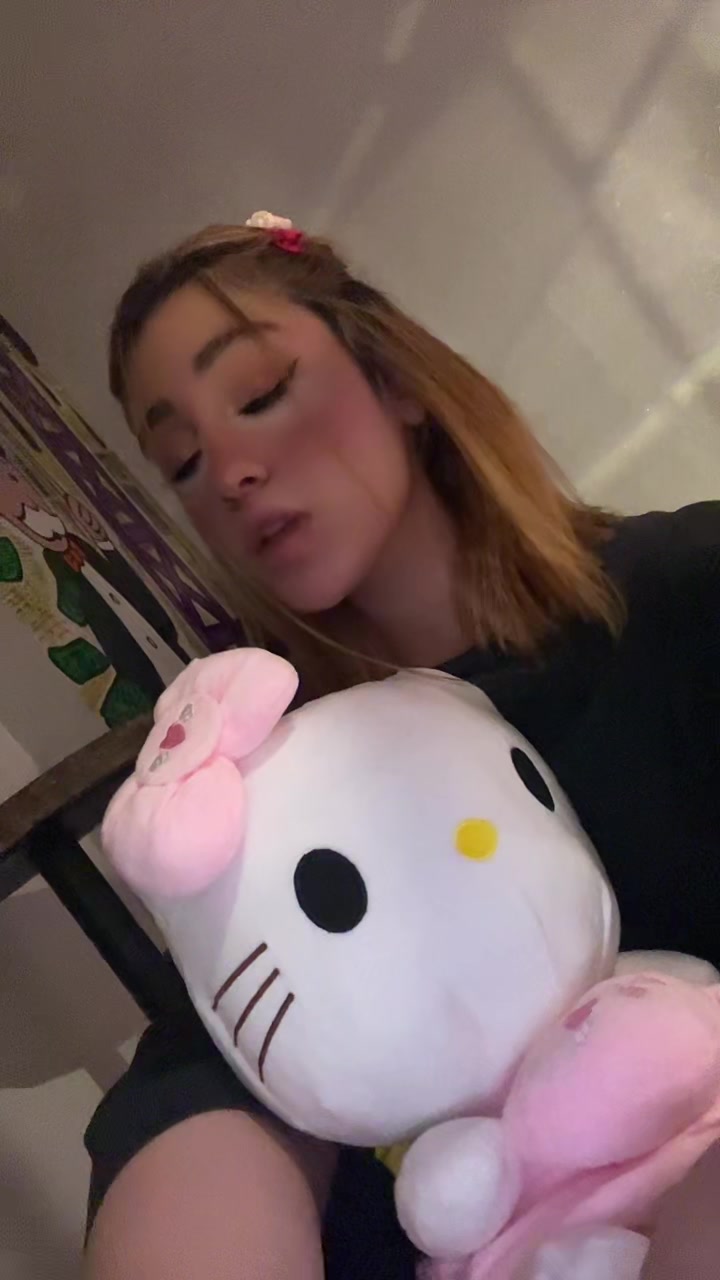 @melikazangene