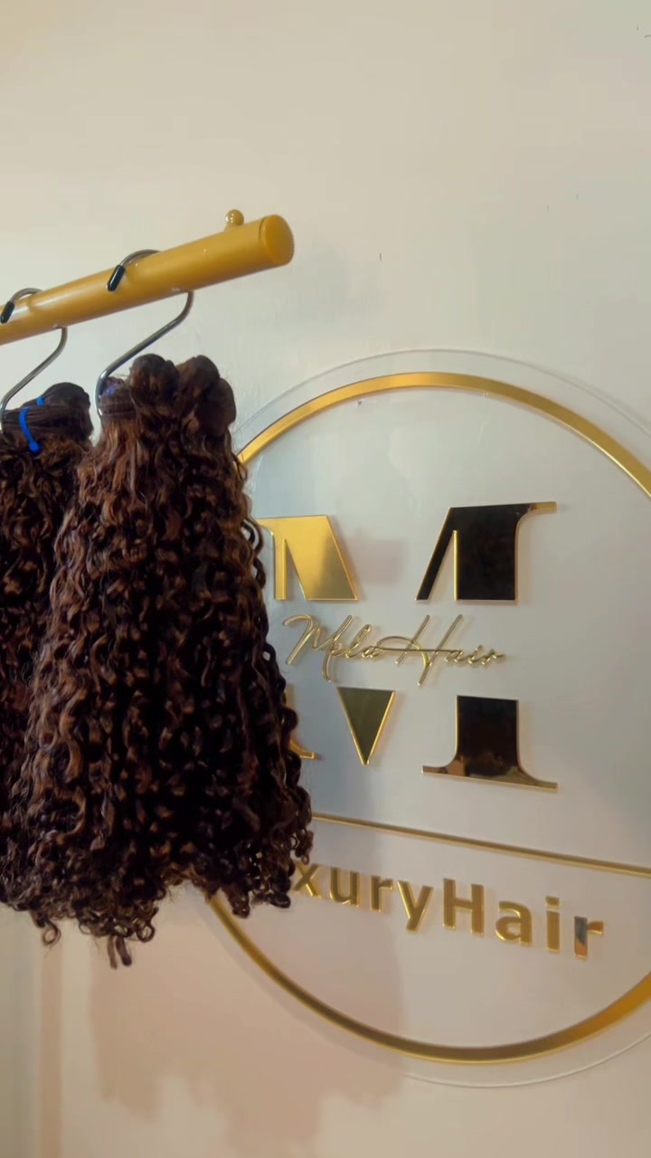 @MelaHair