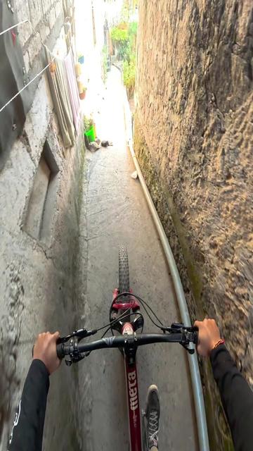 @Sebas Sotelo 🚵🏽 📽️