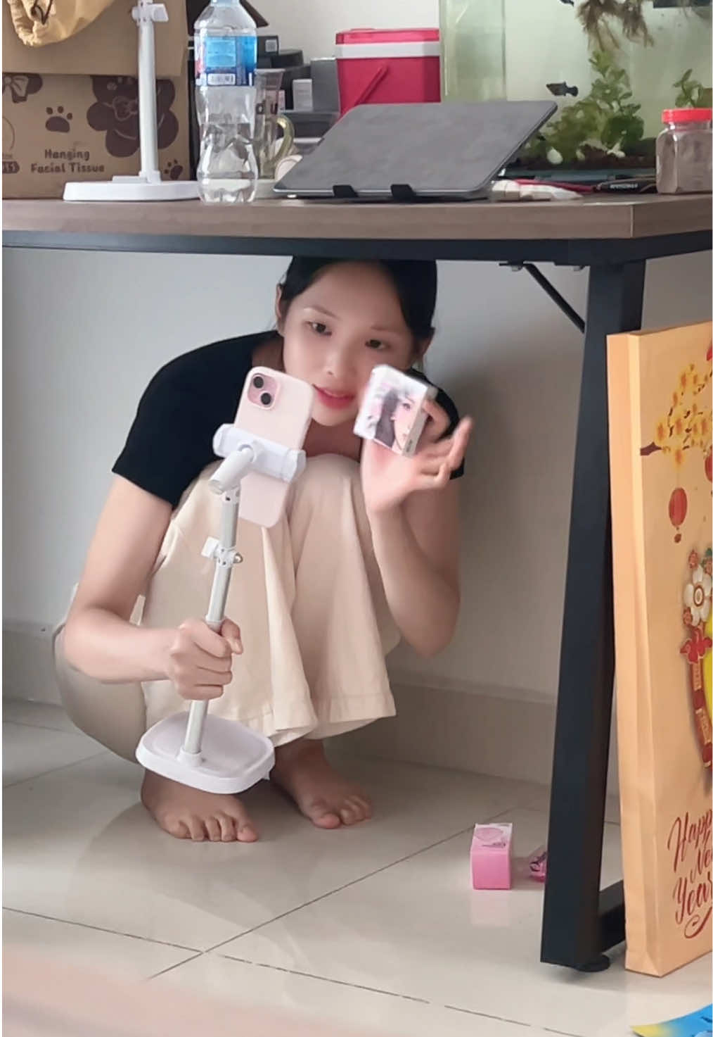 @H&agrave; Thu Huệ