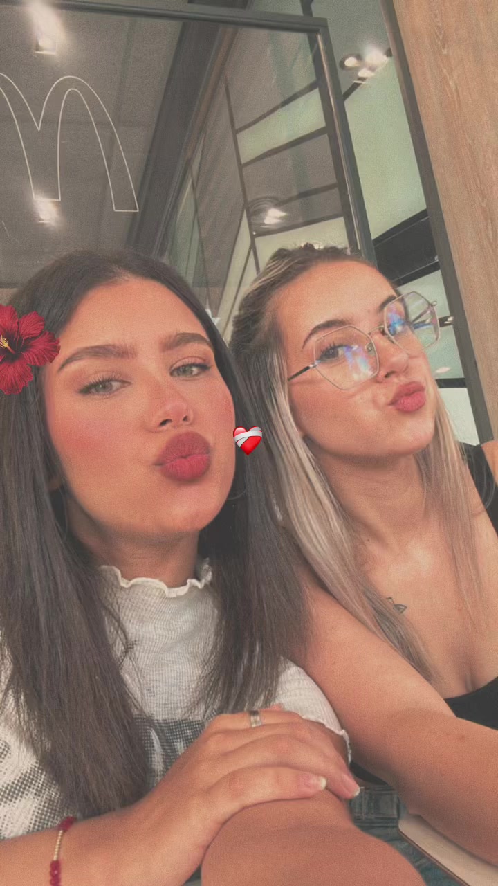 @vickymilaan