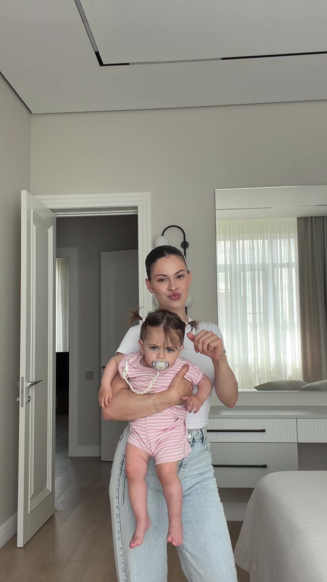 @Adelina Saulova