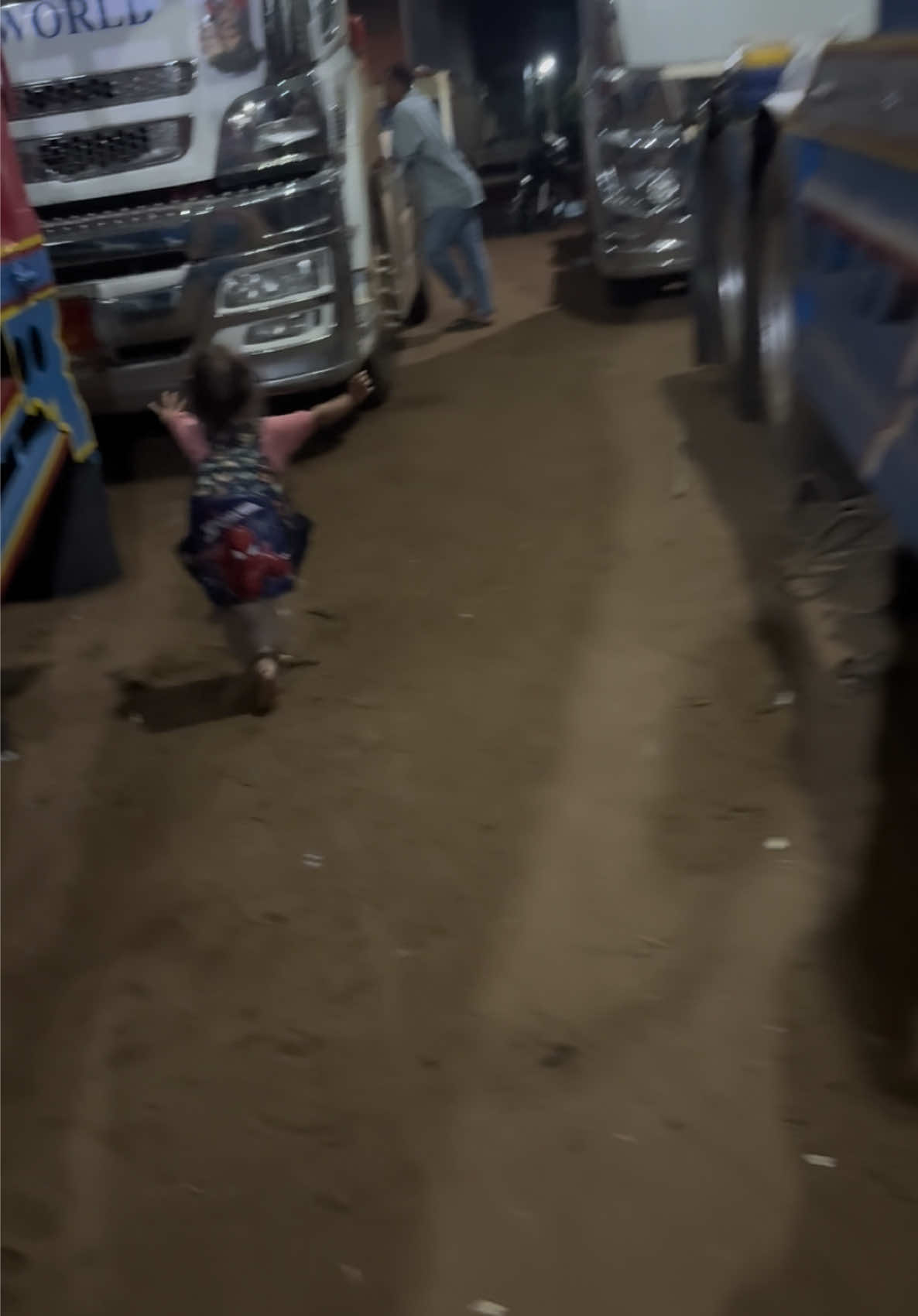 @ជាងឡាន បុសខ្នុរ