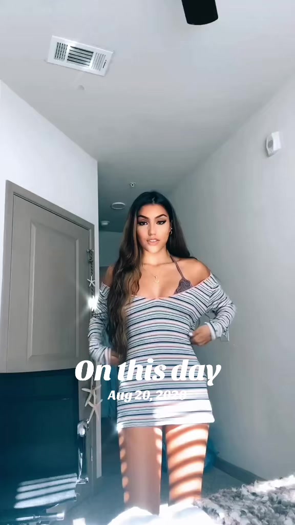 @Fía 🐰ྀི🗝️