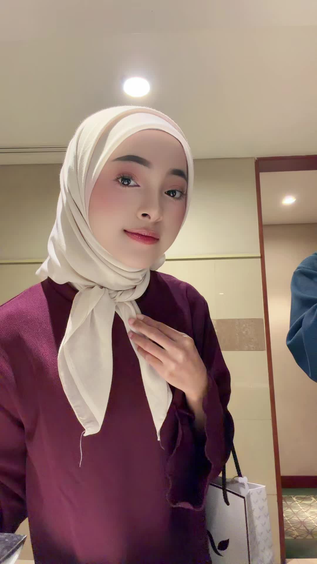 @intanmlna