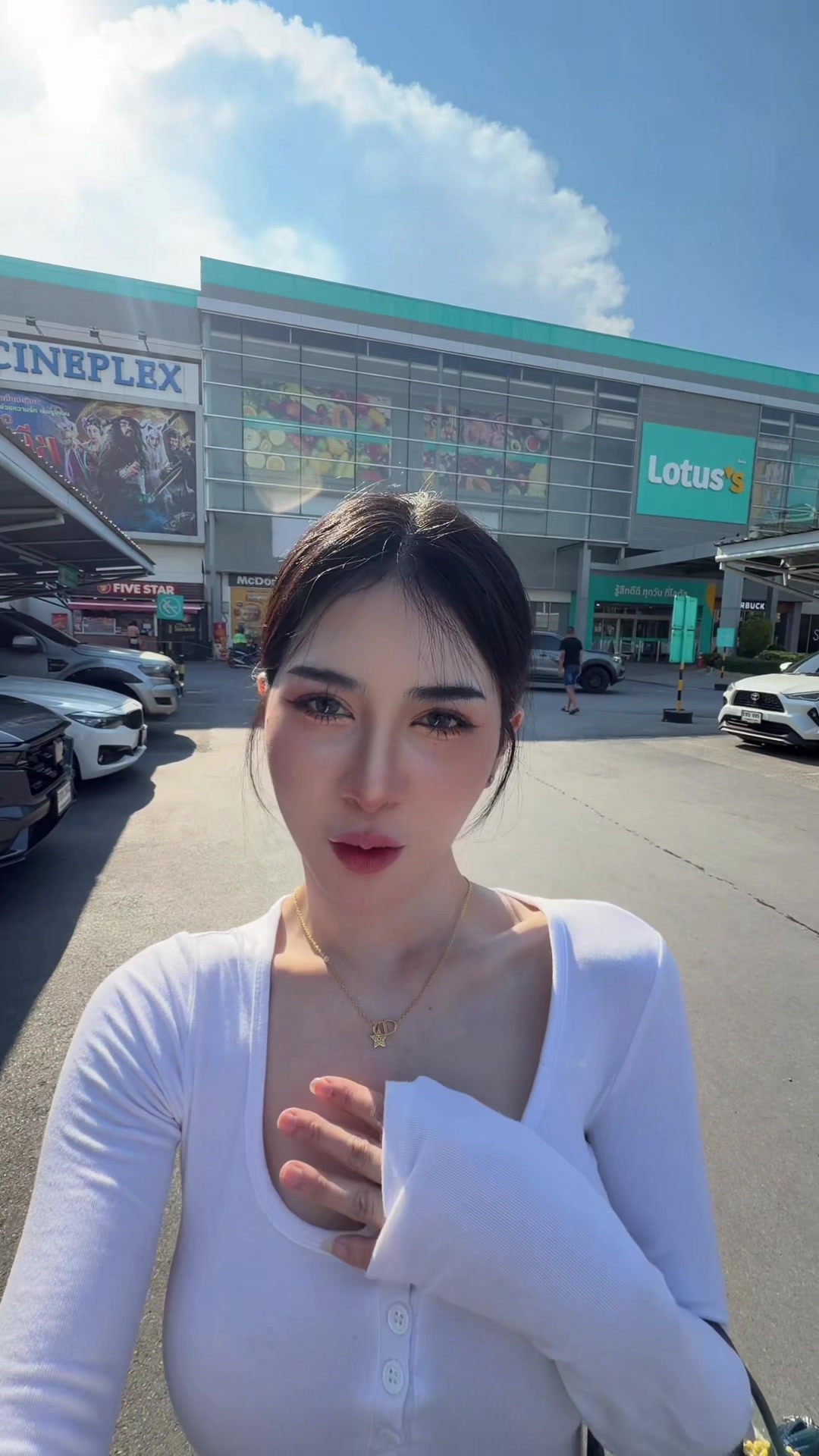 @ฟ้า จิตรลดา