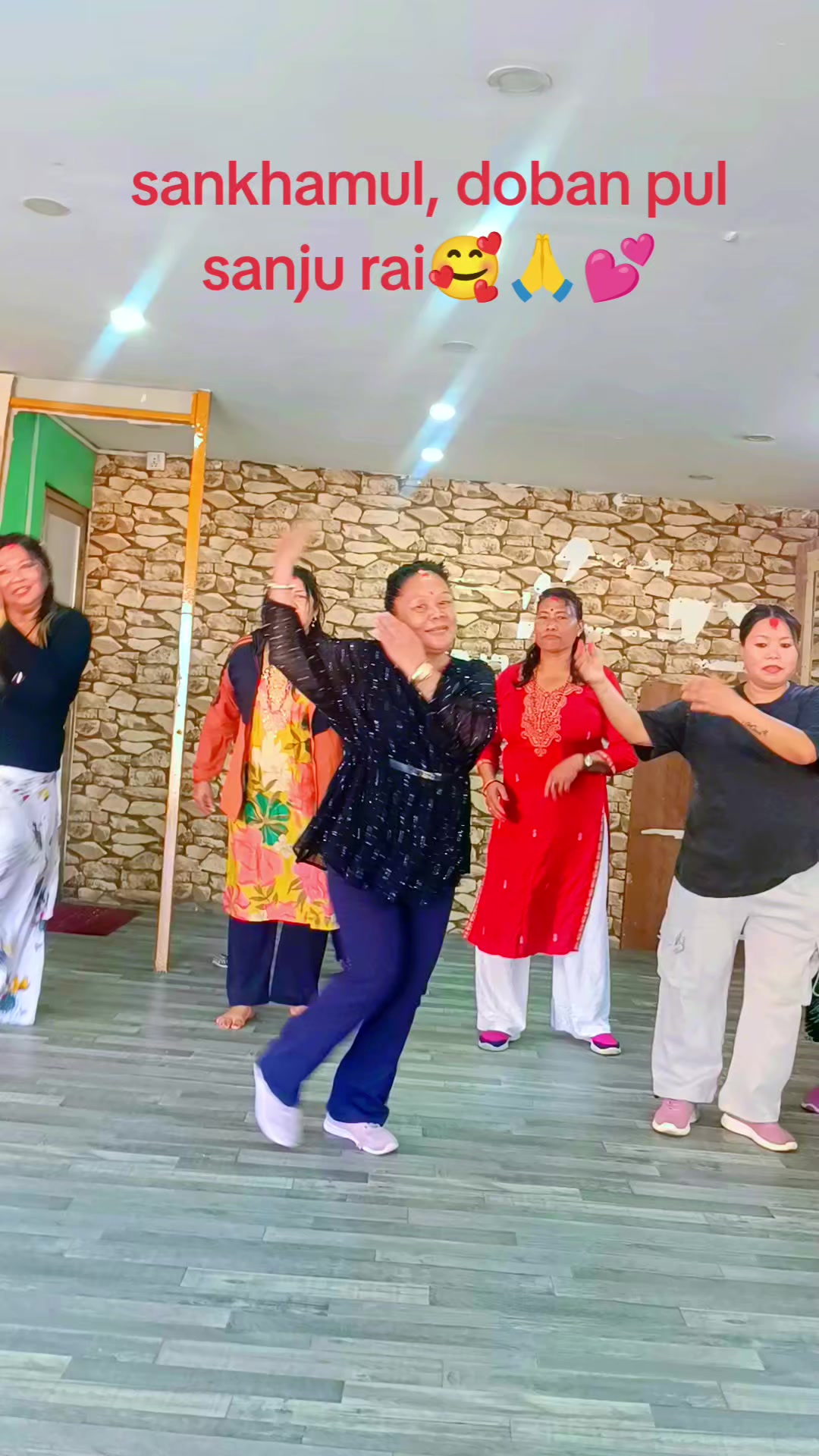 @Dipa limbu❤️💜💙