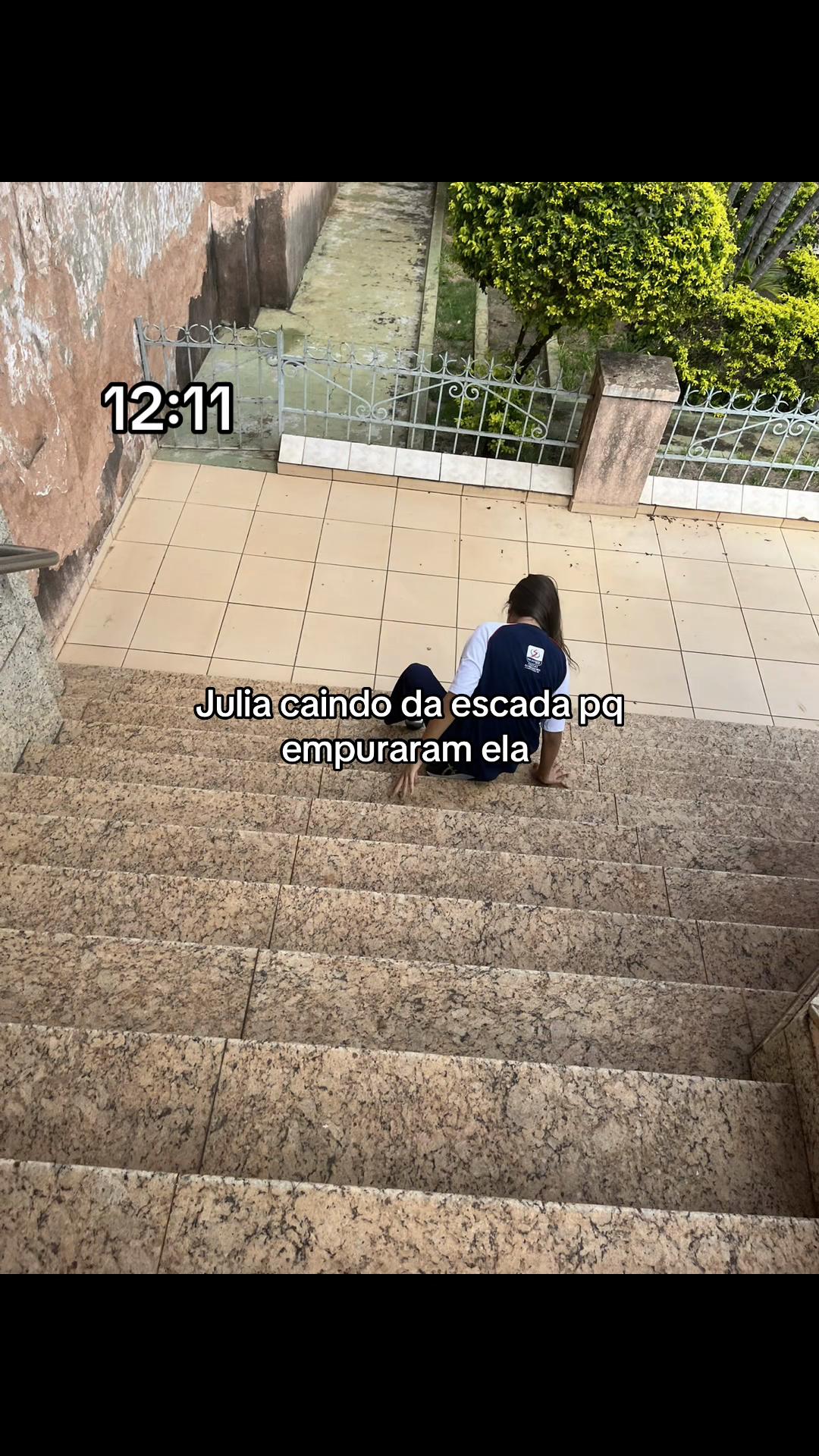 @o que a julia ta fazendo?