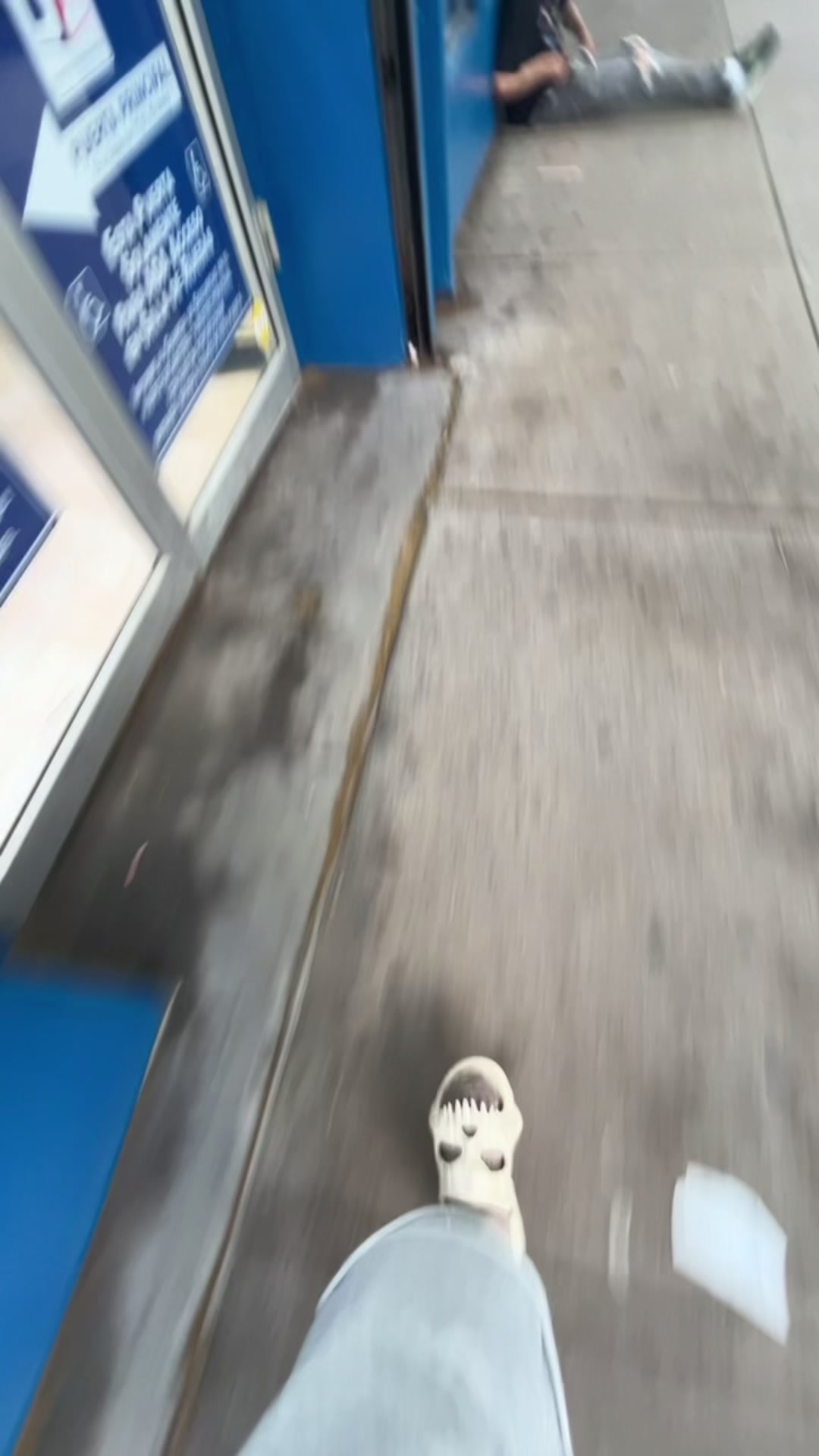 @JohnnyWavee