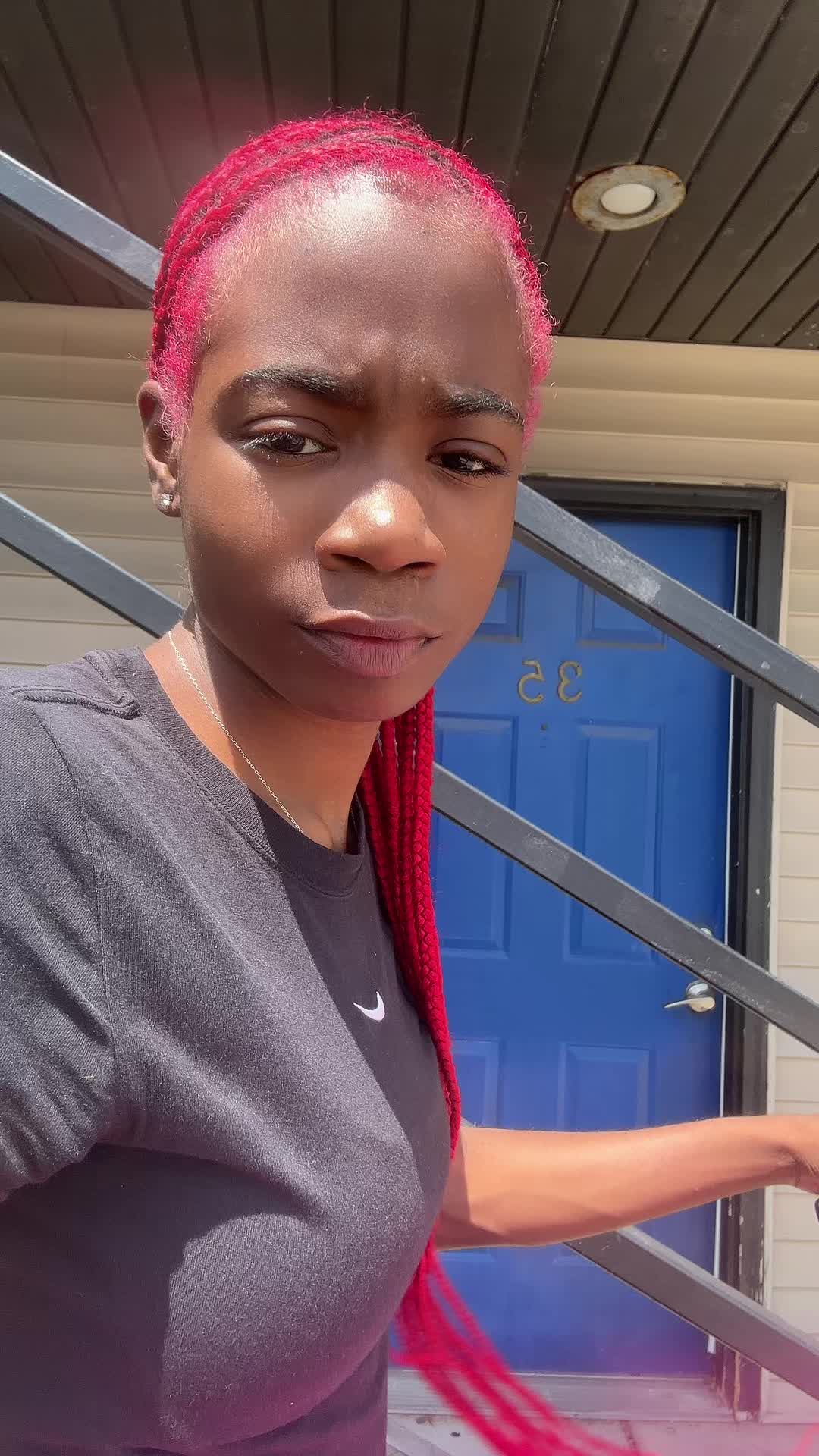 @Pinkie 🩷