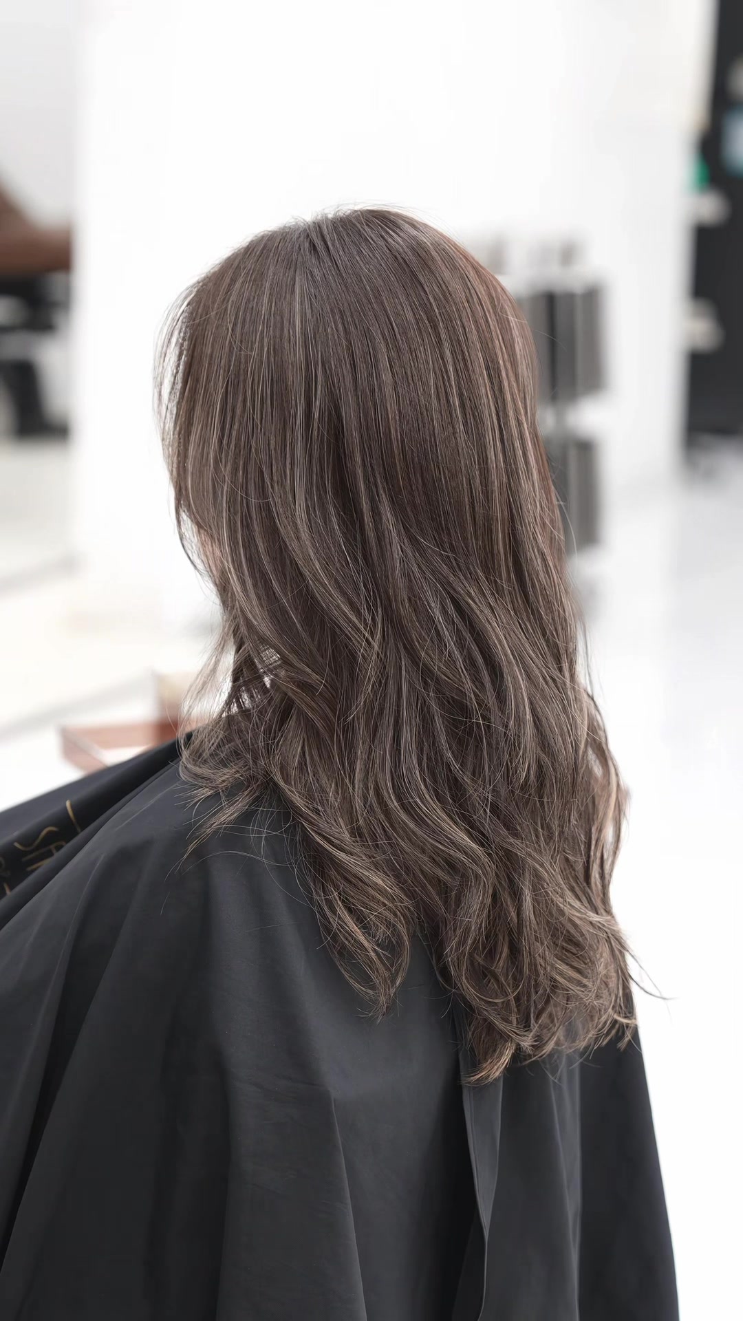 @ROYALSALON