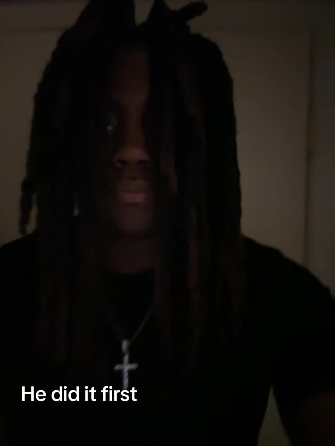 @KJ 🟣🔴