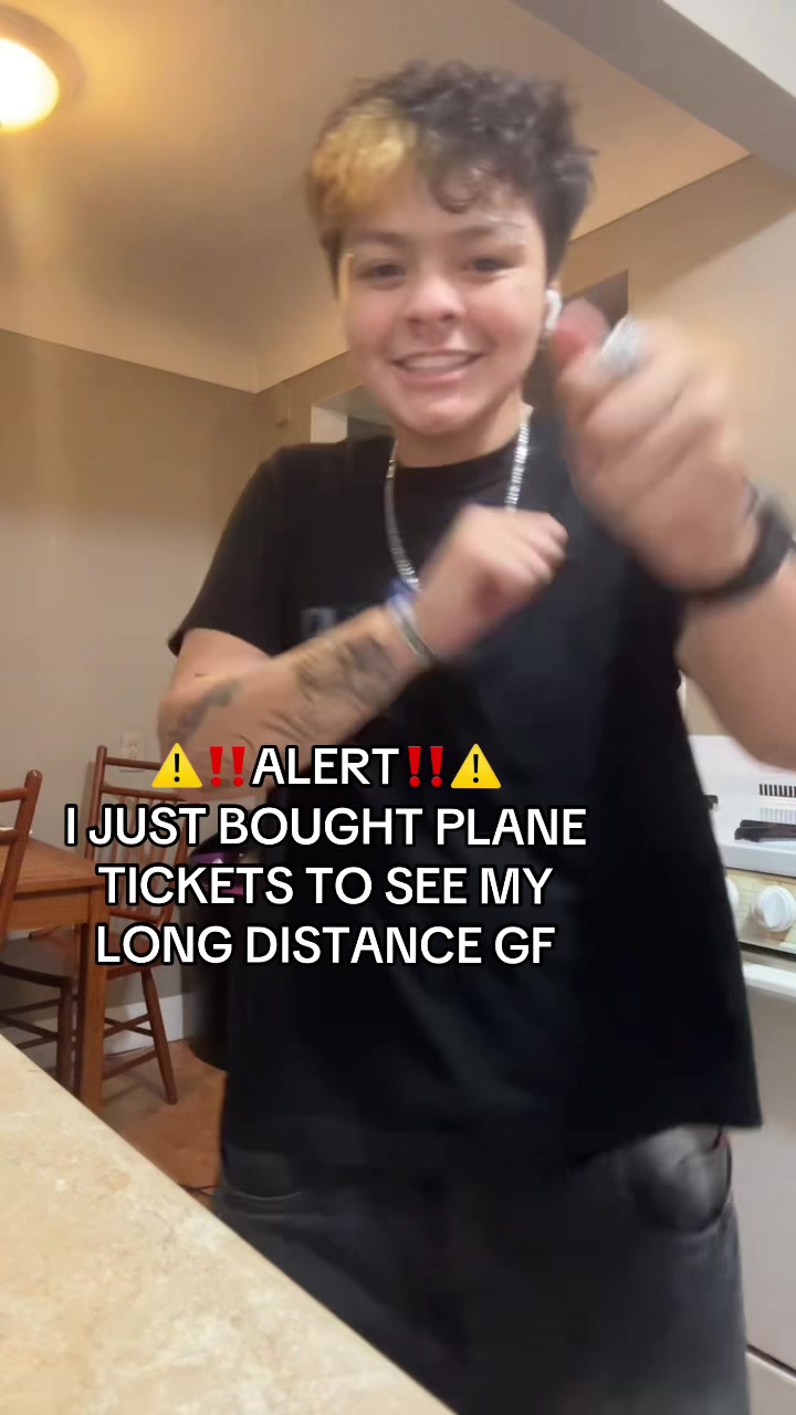 @Greyson🇭🇳