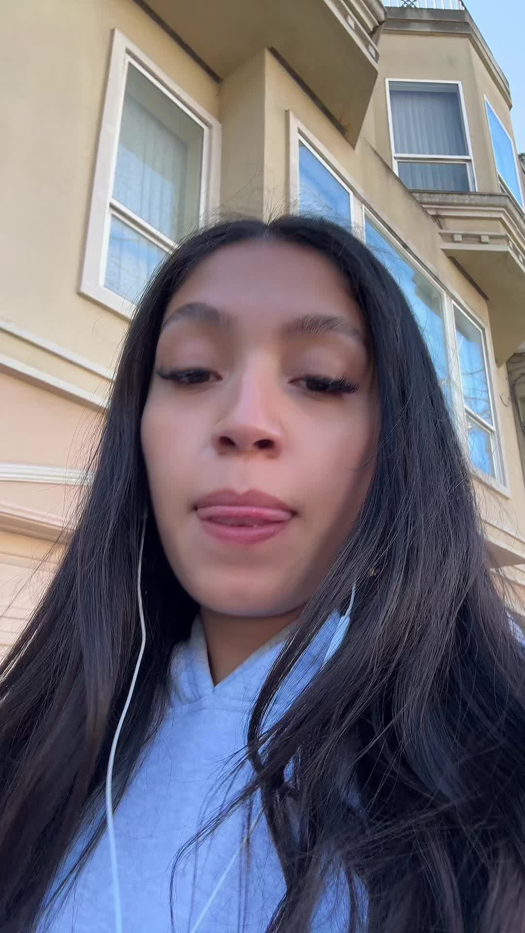 @Lala