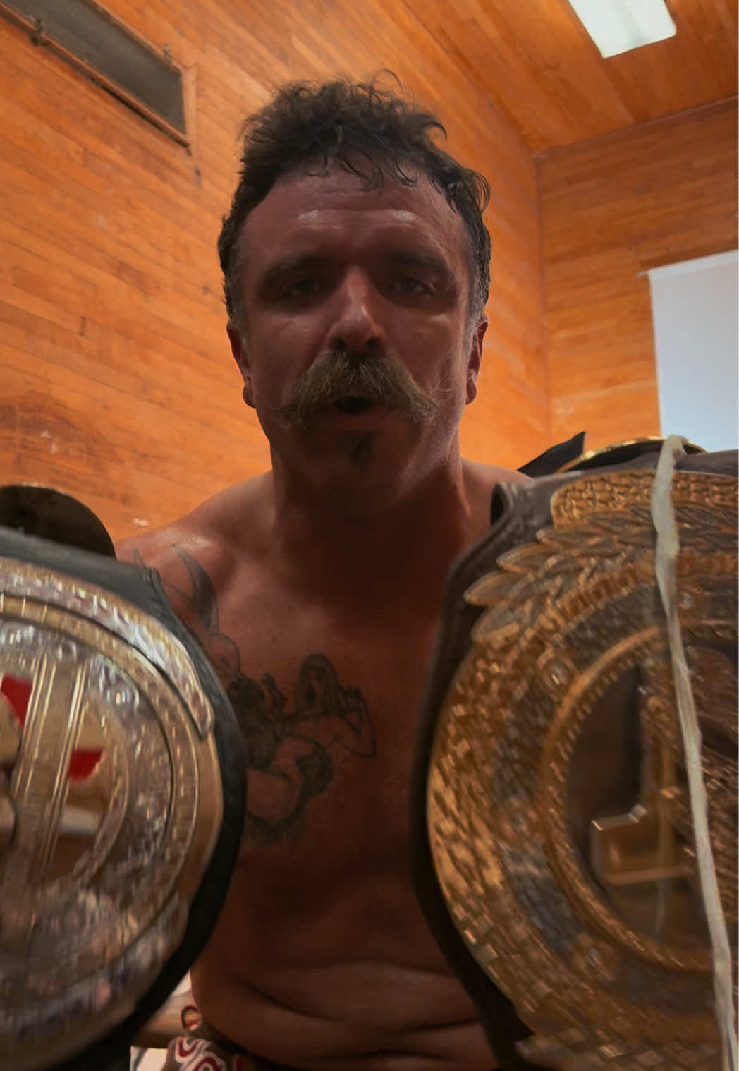 @Top Hand Damo McCullough