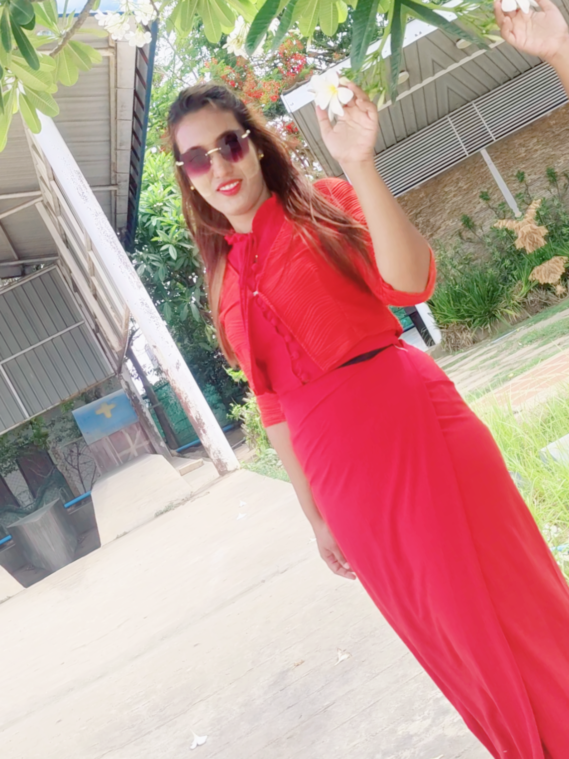 @လေပြေ 🦋💫💫