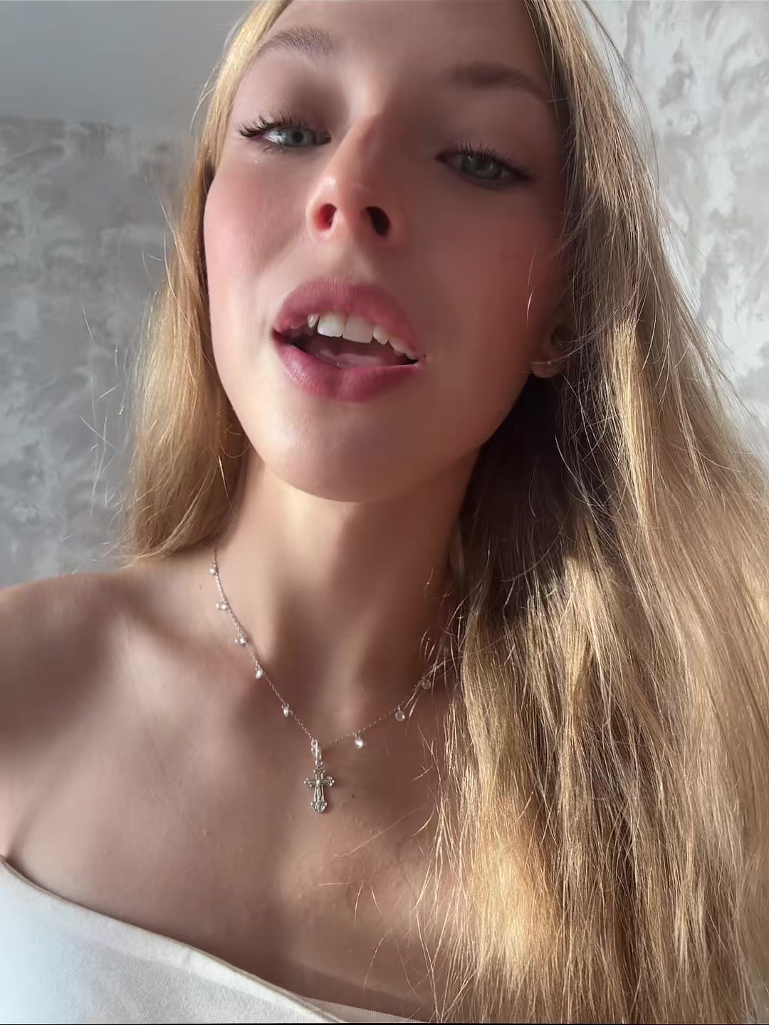 @Яна
