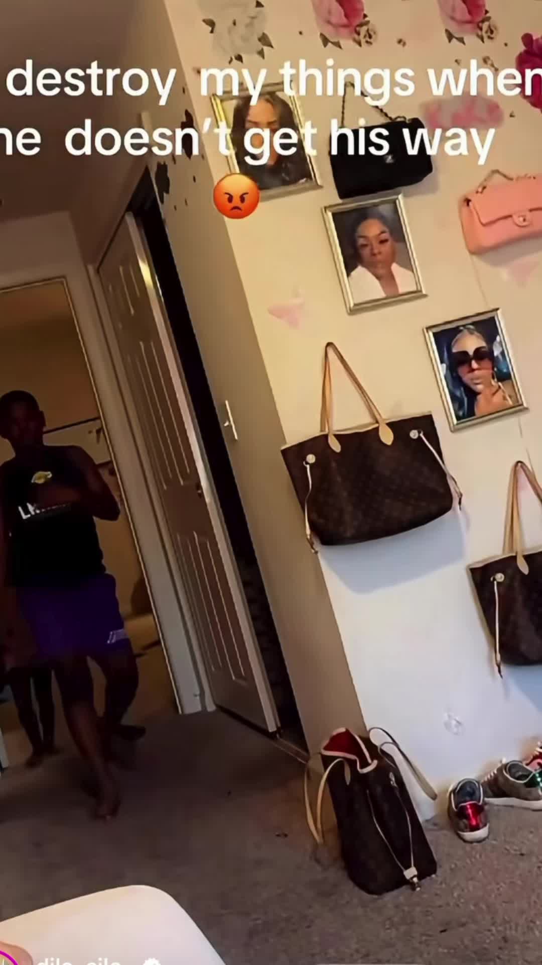 @Girl That&rsquo;s Prince Dollaz