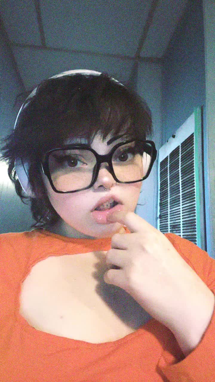 @Professional Canadian Egirl💕