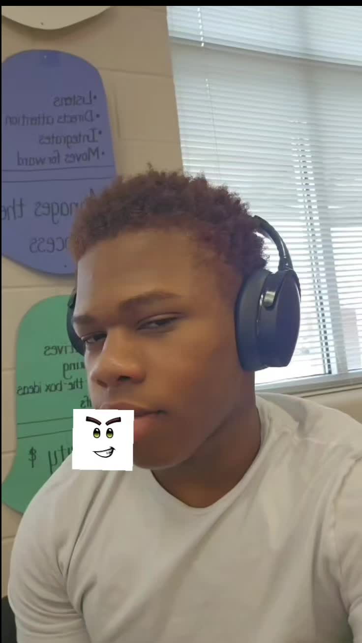 @j0hnnyW4ffle🧇