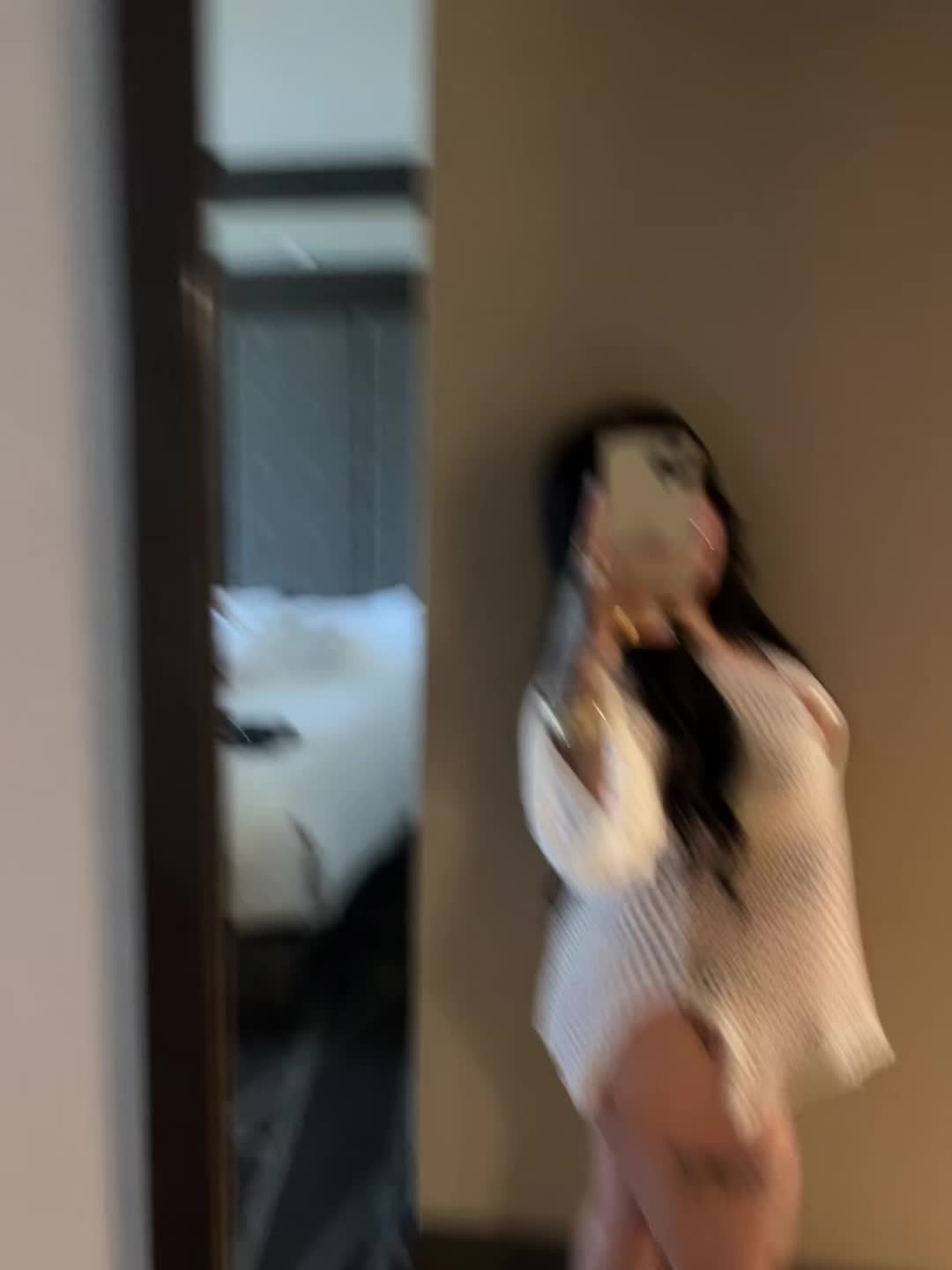 @b🍒