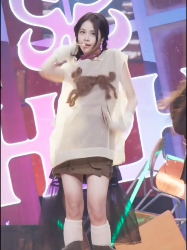 @Kpop_fancams:)