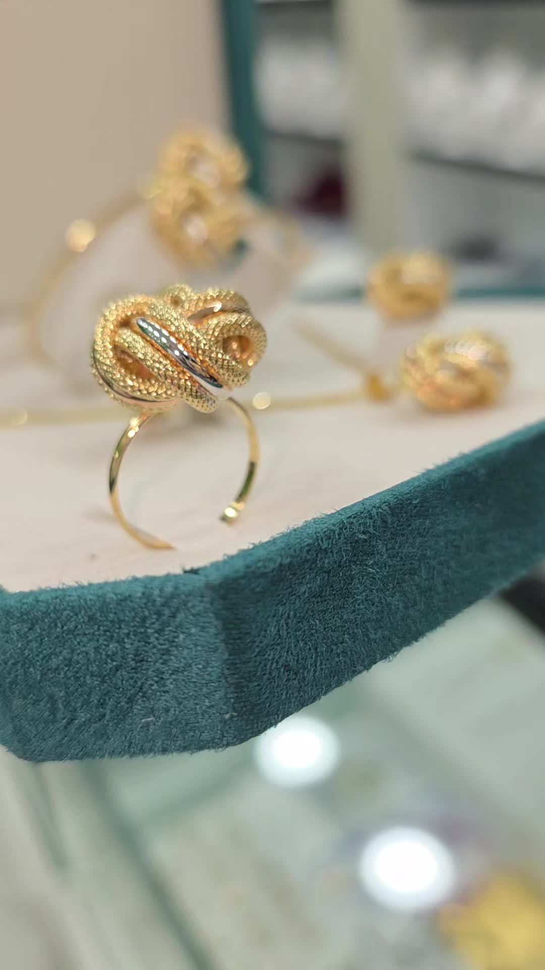 @Maison d'or