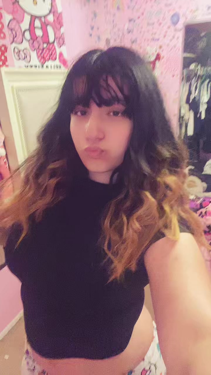 @sarahnextdoorgirl:)