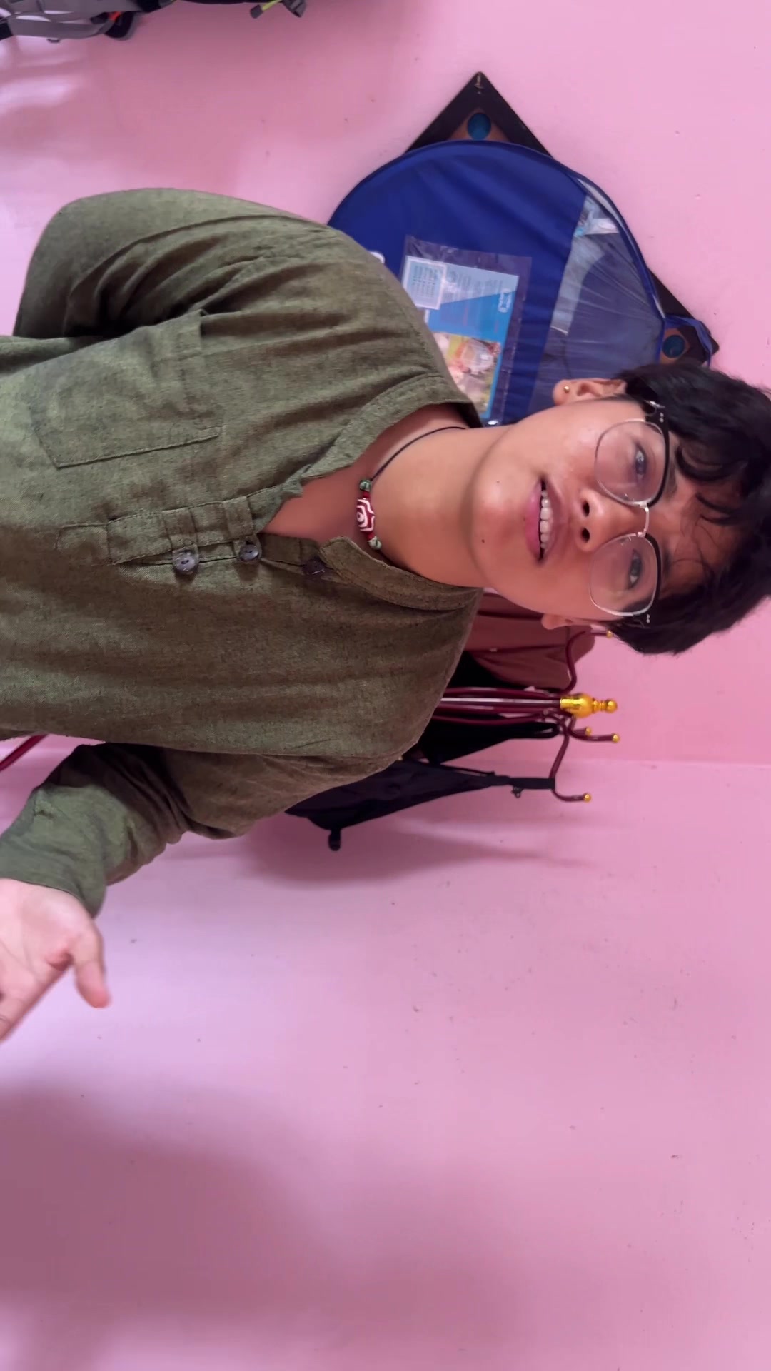 @अni