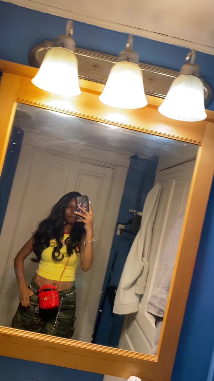 @🎭