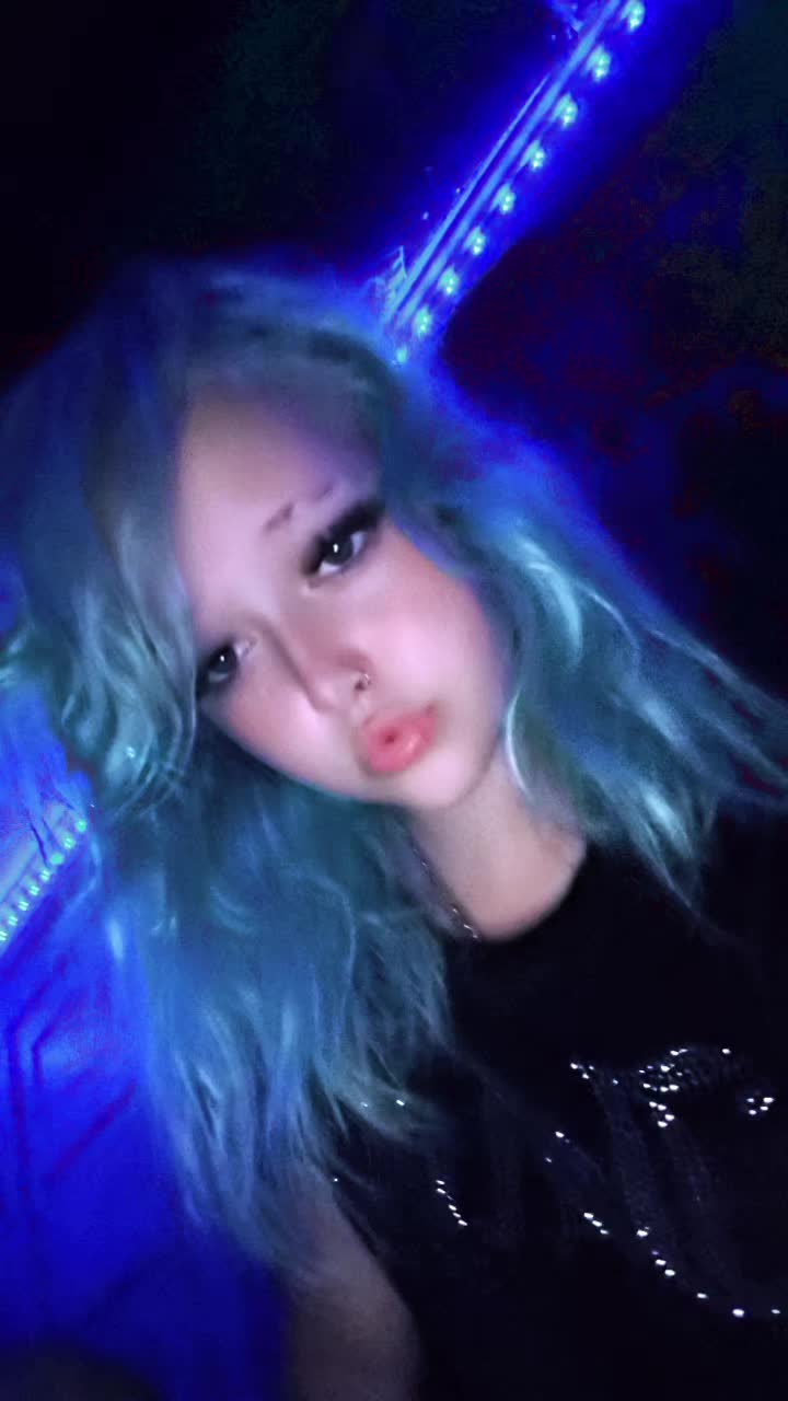@𖣂Emma🧡💚