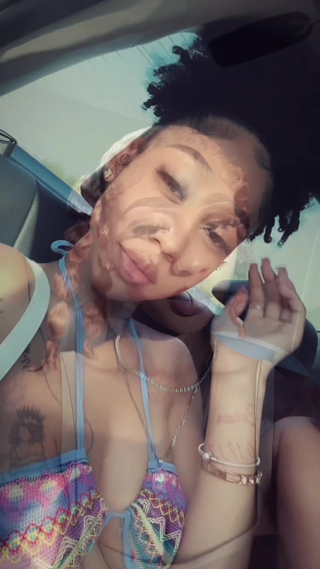 @R0YALTY ✨