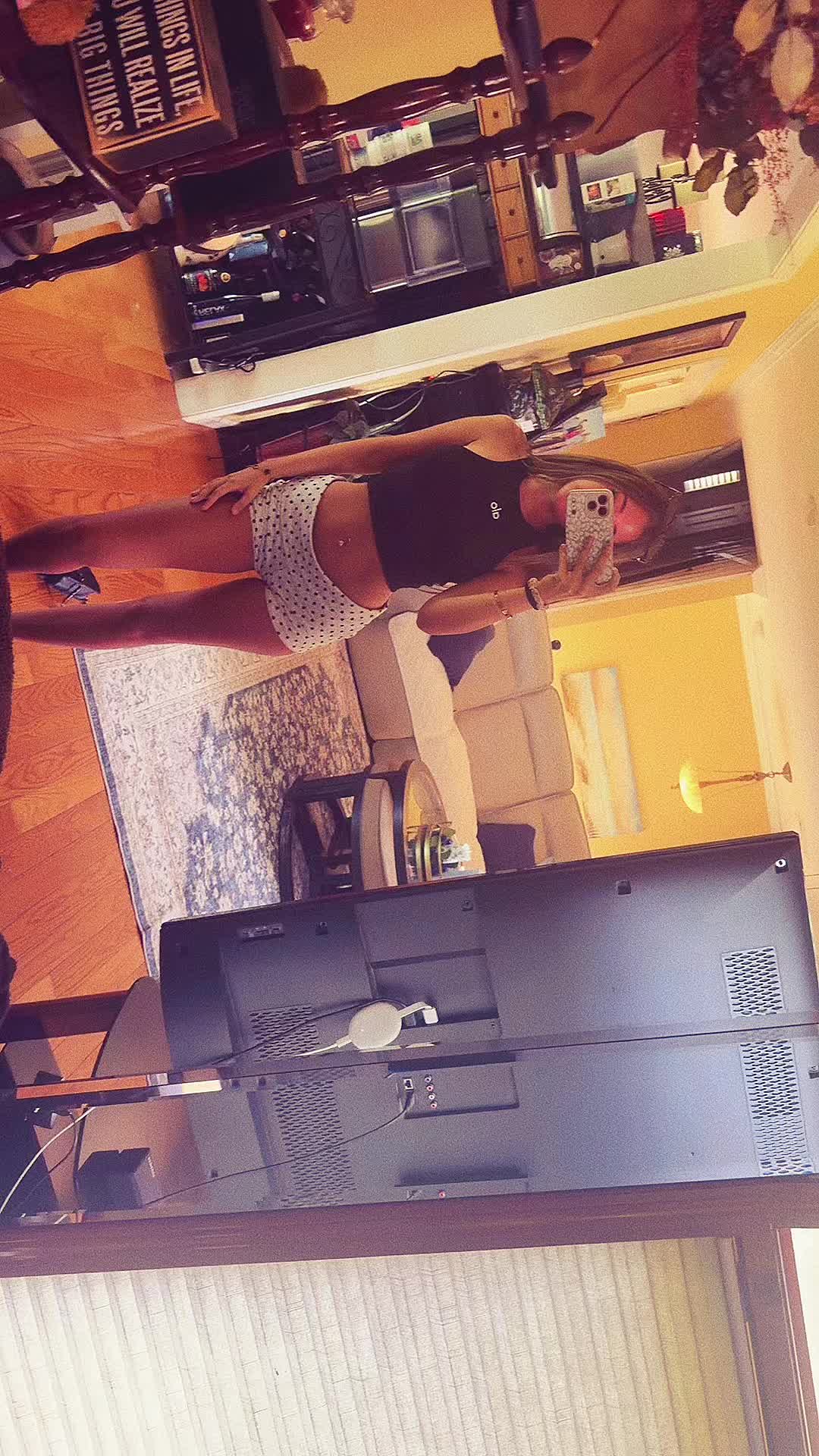 @Sabrina