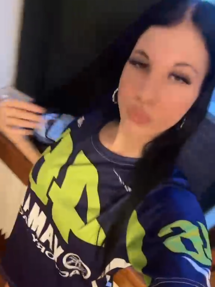 @𝓛𝓾𝓬𝓻𝓮