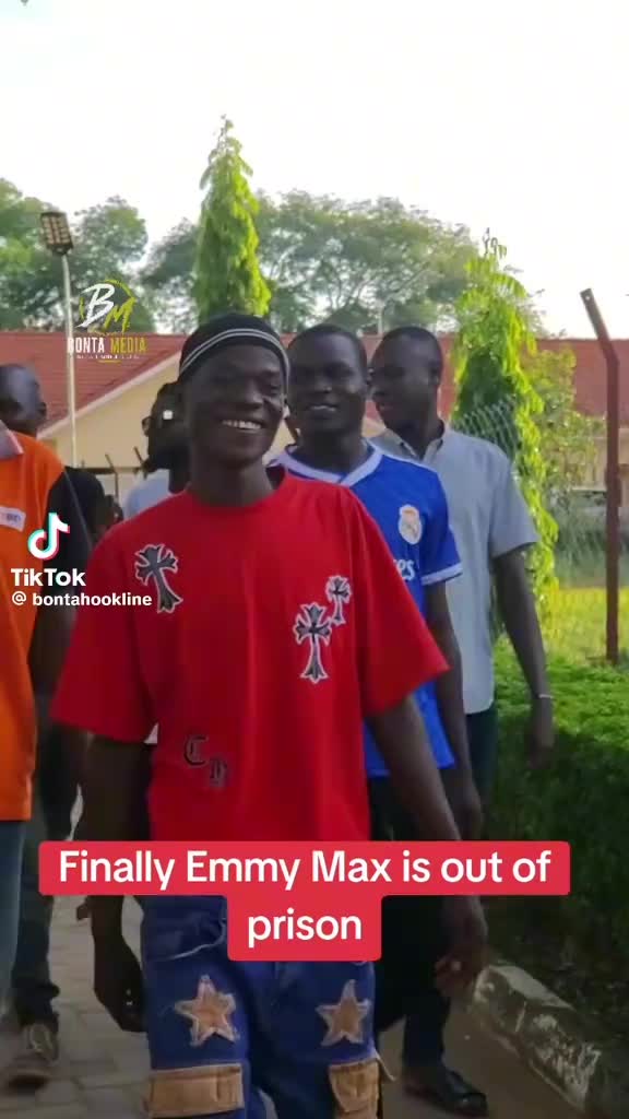 @Emmy Max🇺🇬