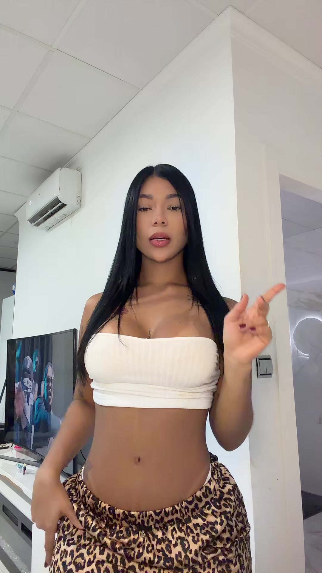 @Andrea Lara