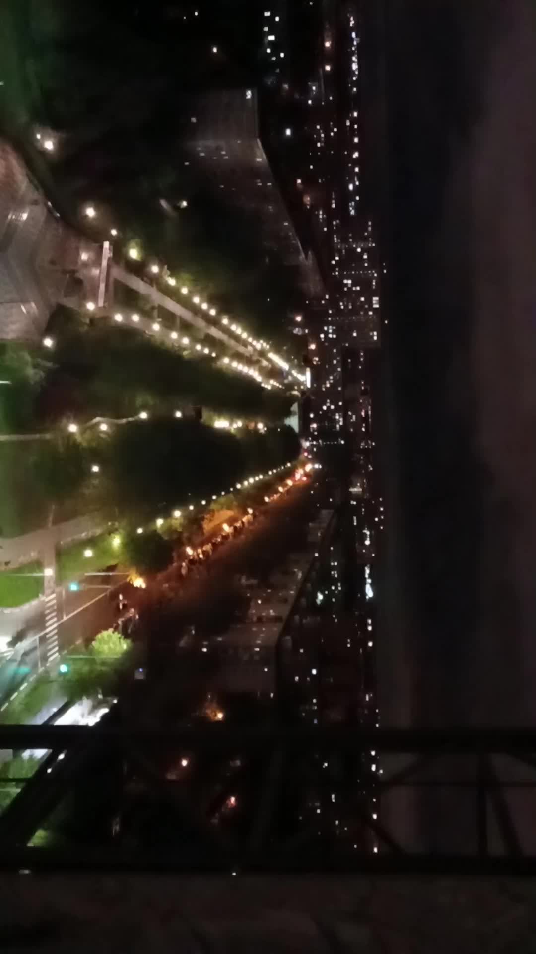 @али