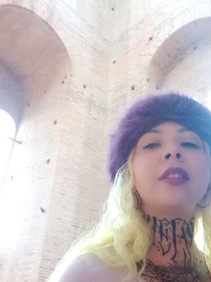 @BrujaOzkura666